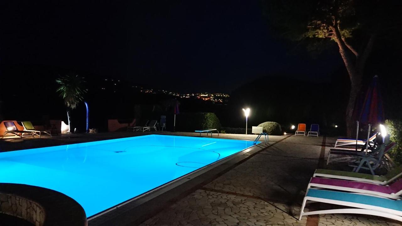 Residence Melograno Capoliveri  Ngoại thất bức ảnh